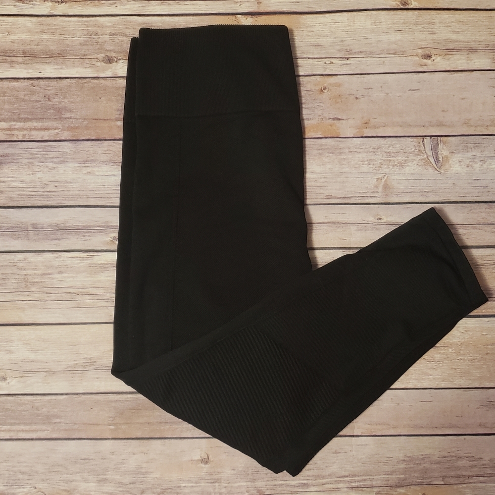 [ Fabletics ] Moto Leggings